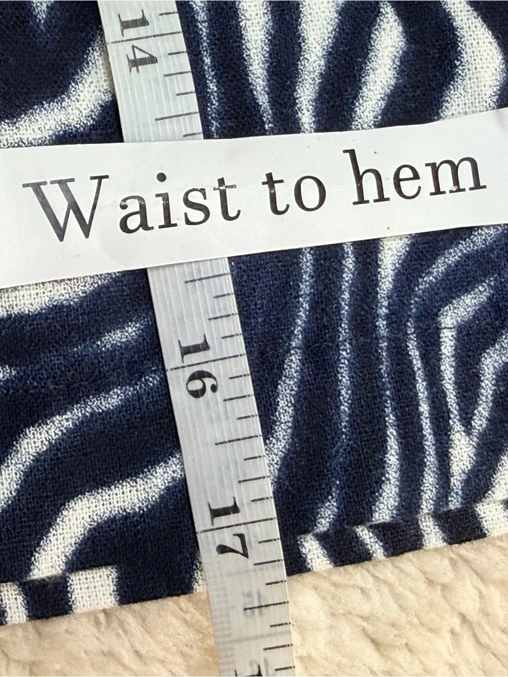 NWOT SIZE XL  Michael Kors High-Waist Zebra Print Shorts - Black & White